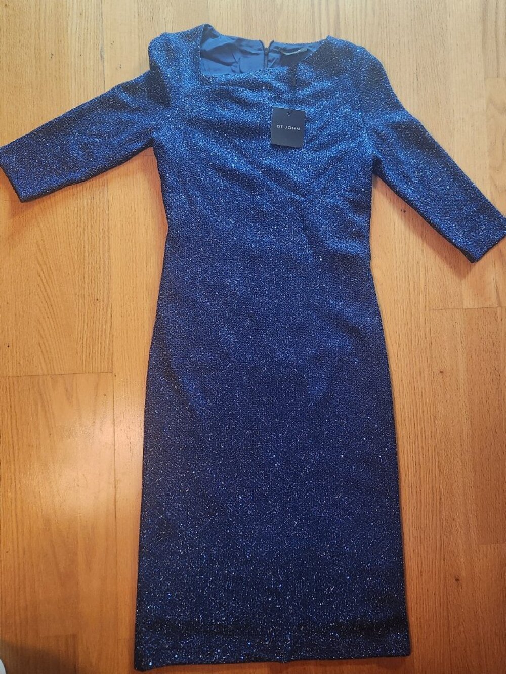 NWT St John Evening Gown Sz 4 Deep Navy Micro Sequin Twilight Right Dip Neck